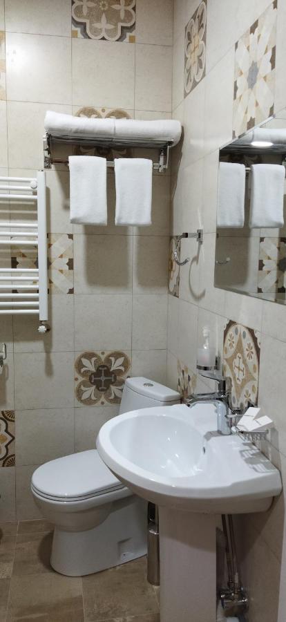 Vere Corner Hotel Тбілісі Екстер'єр фото