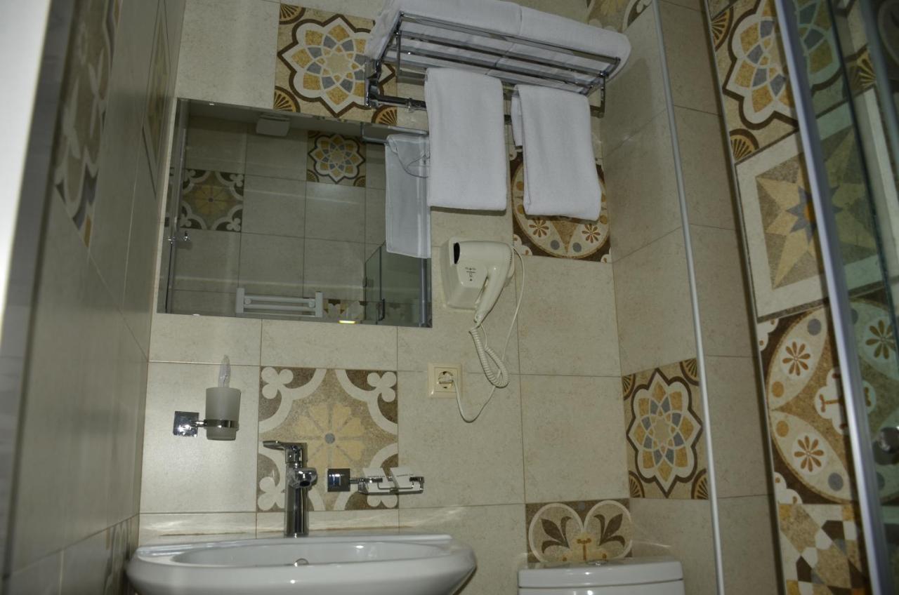 Vere Corner Hotel Тбілісі Екстер'єр фото