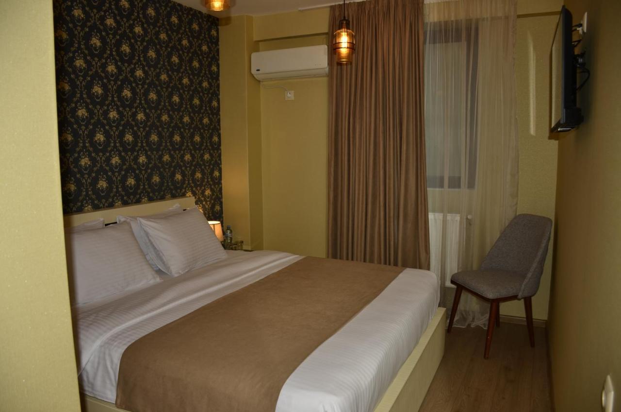 Vere Corner Hotel Тбілісі Екстер'єр фото