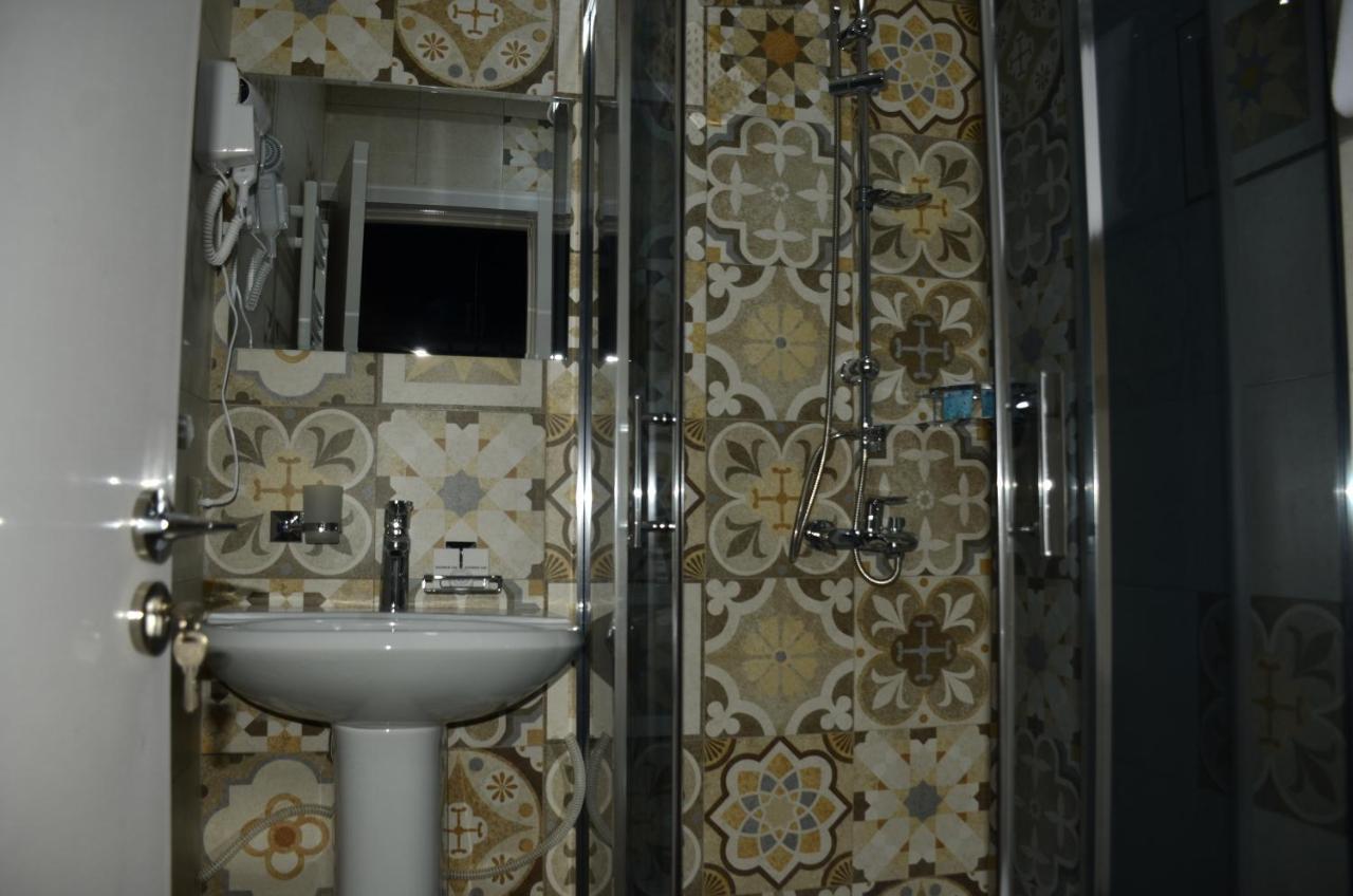 Vere Corner Hotel Тбілісі Екстер'єр фото