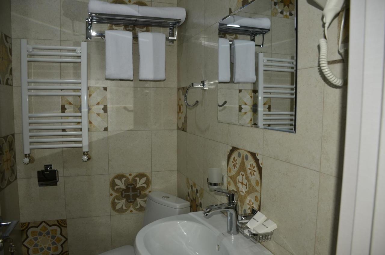Vere Corner Hotel Тбілісі Екстер'єр фото