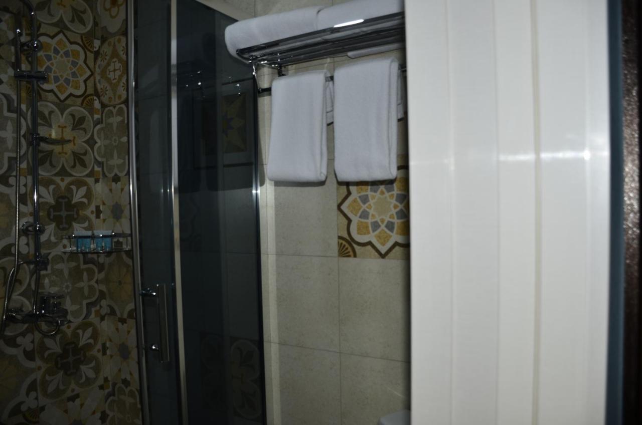 Vere Corner Hotel Тбілісі Екстер'єр фото